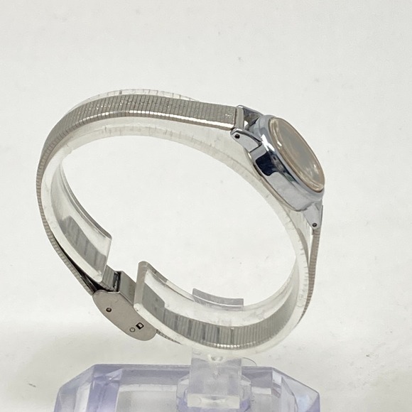 Vintage Lorus Watch Women 16mm Silver Tone V811-5070 Adjustable New Battery 7" - Picture 9 of 16